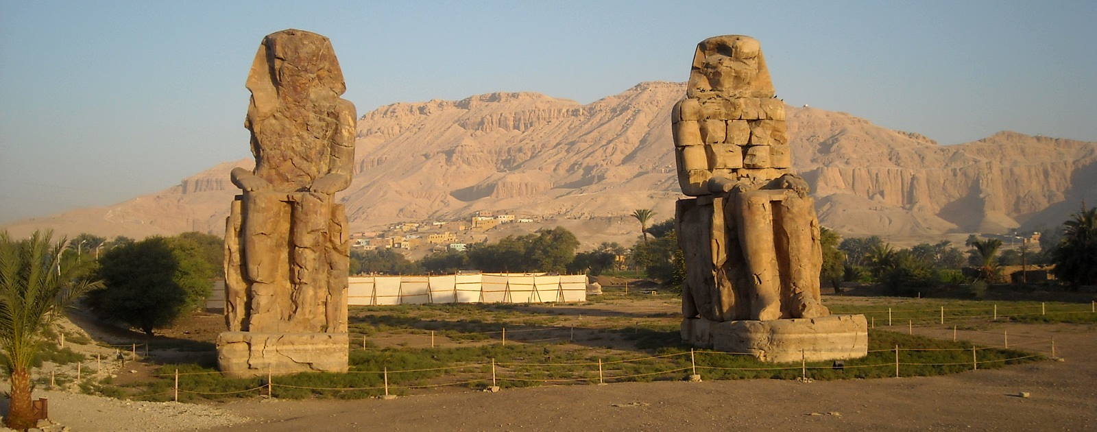 You are currently viewing Egypte – Au pied des colosses de Memnon