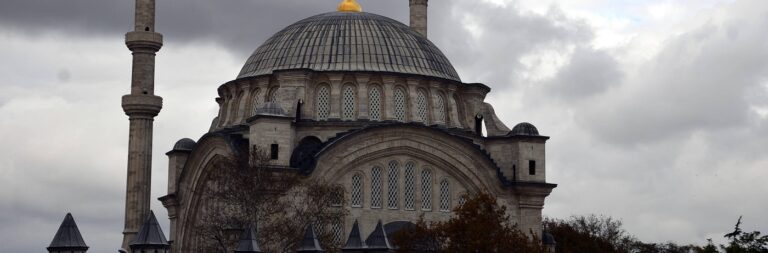 Lire la suite à propos de l’article Quand la statue de Constantin dominait Istanbul