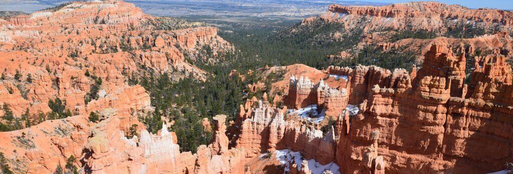 Lire la suite à propos de l’article Bryce Canyon National Park, au pays des hoodoos et des cheminées de fée