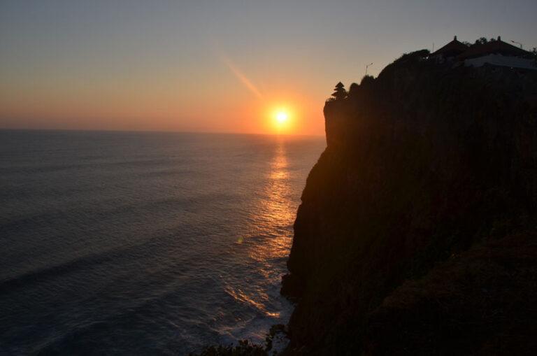 Lire la suite à propos de l’article Comment visiter le temple Pura Luhur Uluwatu à Bali