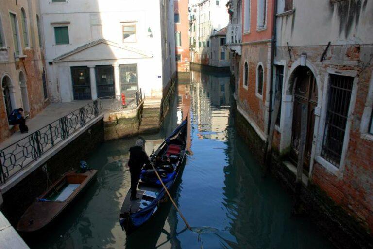 Lire la suite à propos de l’article Comment rejoindre le Cannaregio par le quartier du Castello, le plus populaire de Venise