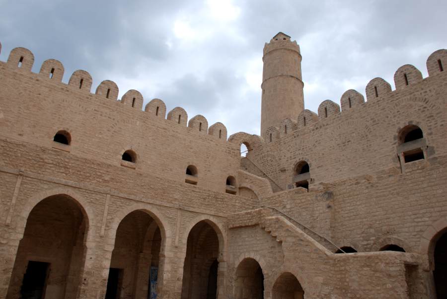 You are currently viewing Sousse, sa forteresse médiévale et sa médina